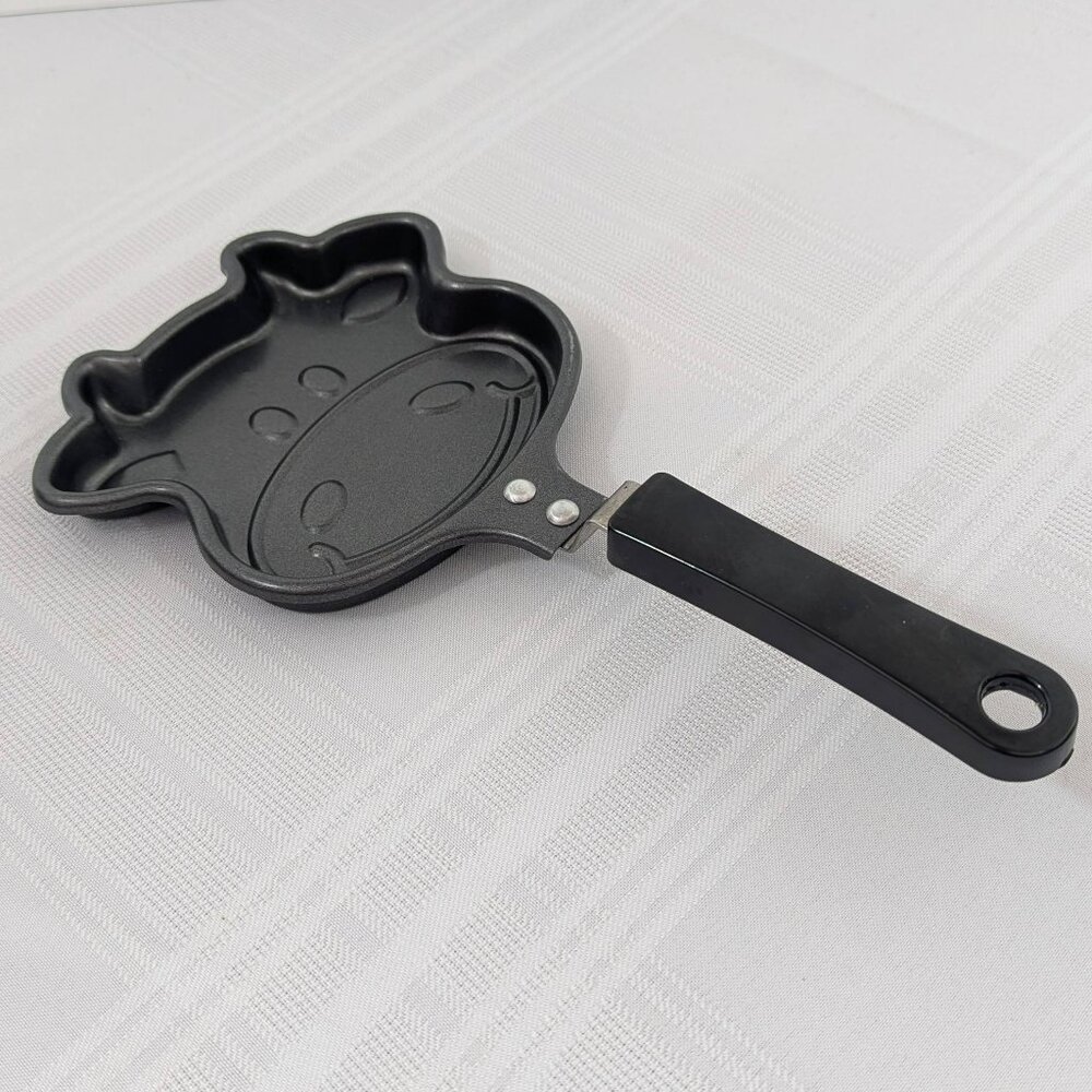 Small Nonstick Pancake or Egg Griddle with Happy Cow Face
